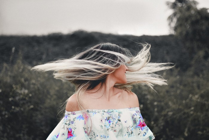 ¿Con cuánta frecuencia deberíamos lavar nuestro cabello en otoño?