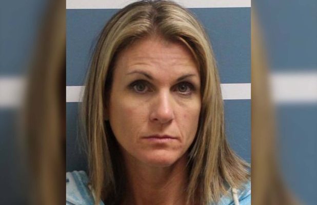 Mujer quedó en libertad tras abusar sexualmente de los novios de sus hijas: les daba tabaco y alcohol