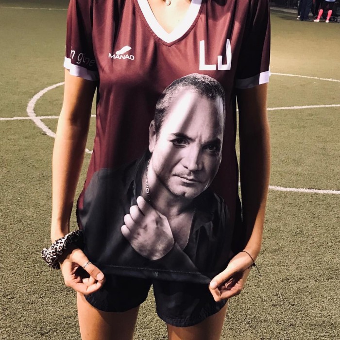 Lucho Jara FC: equipo sorprende por usar camiseta con el rostro estampado de Luis Jara