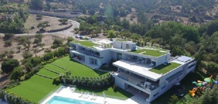 El millonario monto que tendrías que pagar en mantención si vivieras en la mansión del 'Chino' Ríos