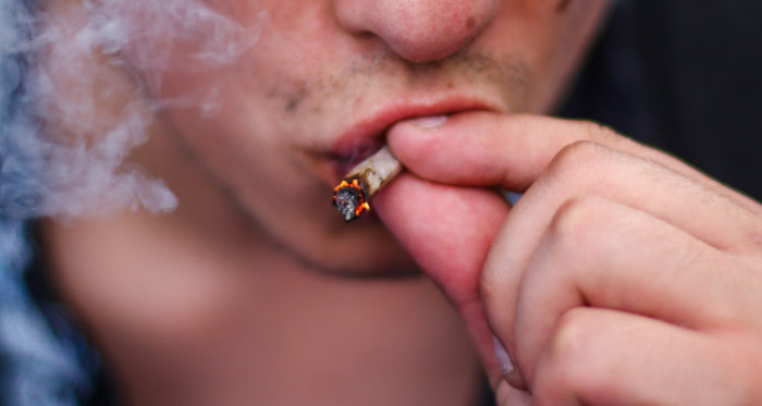 Niño de un año sufrió grave e insólita intoxicación por comer 'pito' de marihuana de sus padres