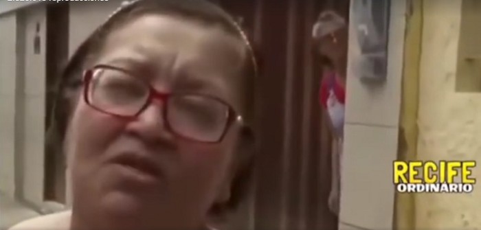 mujer aplastada por porton en brasil se vuelve viral