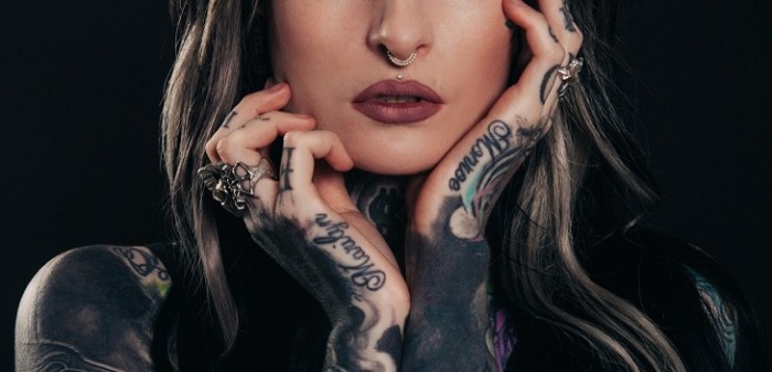 ¿Quieres hacerte un tatuaje?: expertos explican cuál es la época ideal