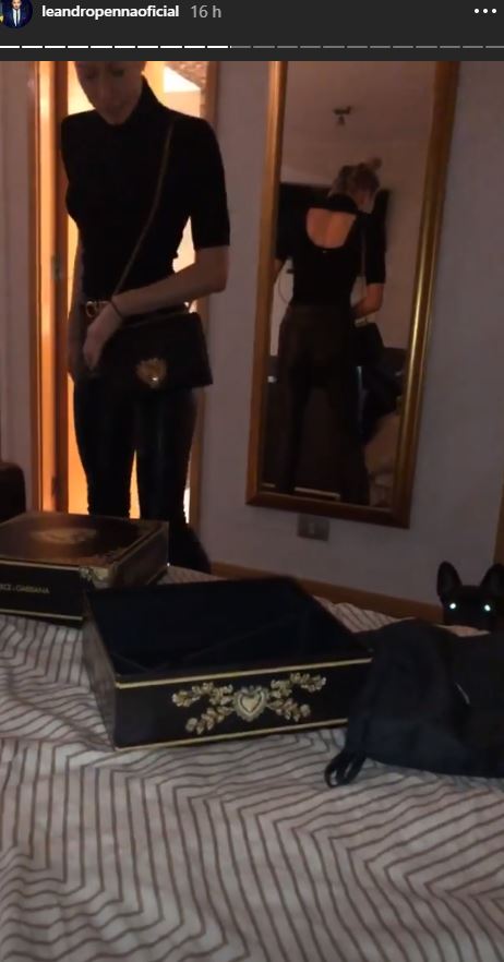 leandro penna y regalo a talita politta