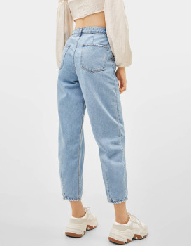 Jeans tendencia en moda 