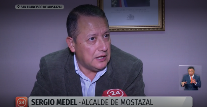 alcalde de Mostazal, Sergio Medel, interpretando a poncio pilatos