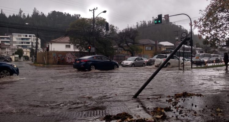 Impactantes videos muestran cómo fue el paso de tromba por Talcahuano y Concepción