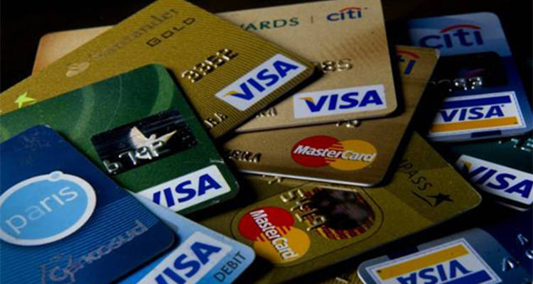Nuevo fraude: reportan que se filtró la información de más de 40 mil tarjetas bancarias de clientes