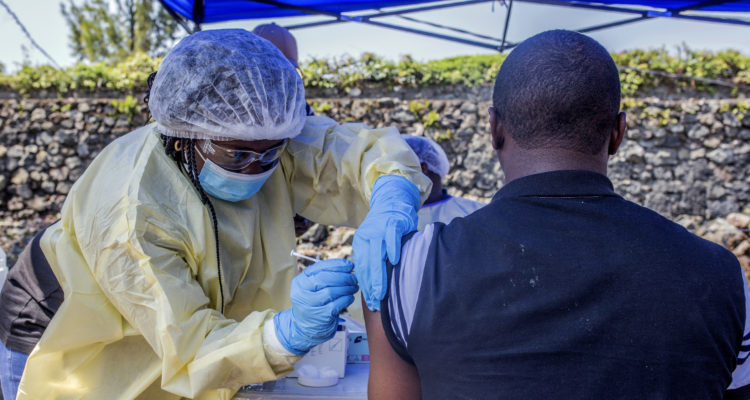 La OMS declara epidemia de ébola "emergencia de salud pública de interés mundial"