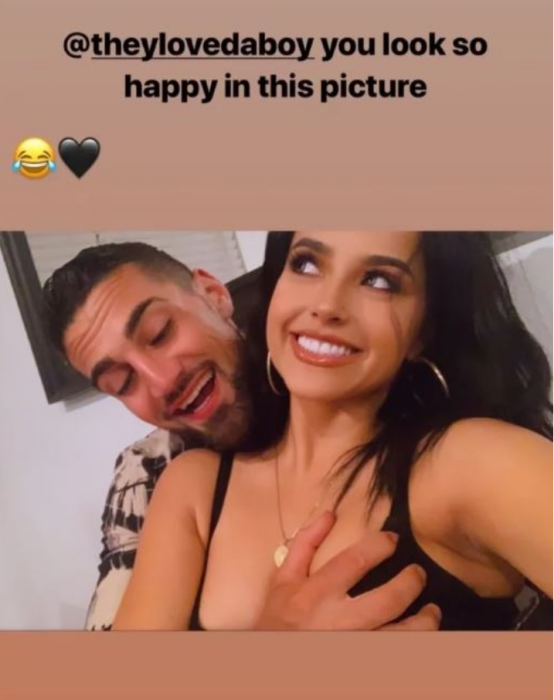 Becky G publicó foto íntima con su pololo en Instagram