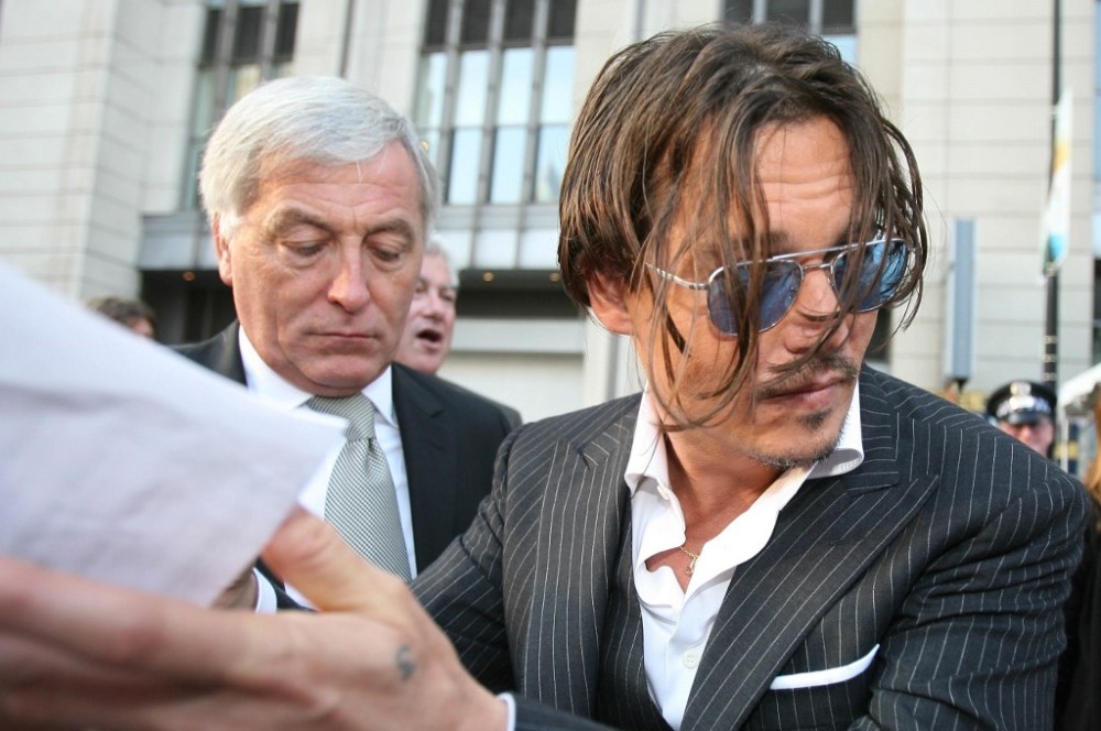 Johnny Depp acusa haber sido víctima de quemaduras por Amber Heard