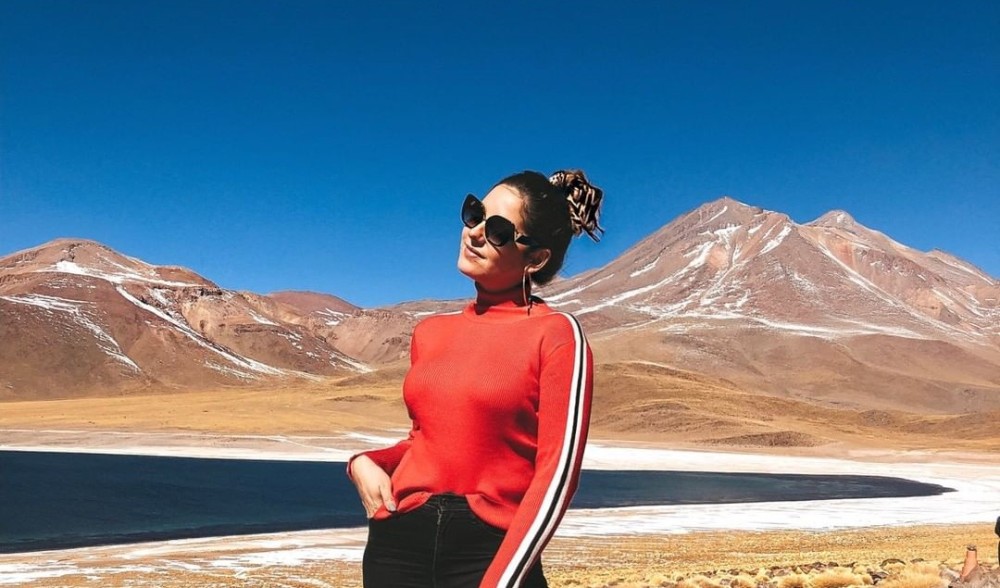 Kel Calderón responde a críticas por su outfit para tour en San Pedro de Atacama