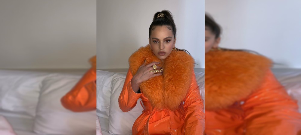 El motivo por el que fans “cancelaron” a Rosalía en redes: lució abrigos hechos con piel de animal