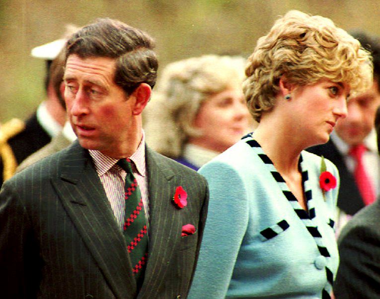 Lady Di y la valiosa razón por la que tardó cuatro años en divorciase del príncipe Carlos