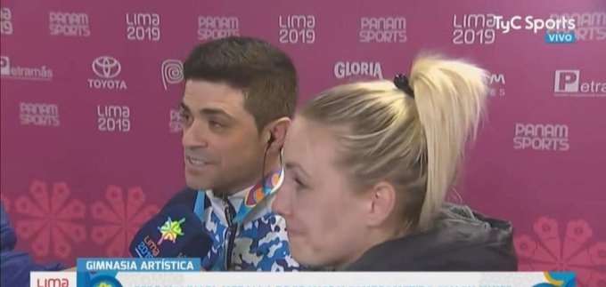 Argentino ganó bronce en Lima 2019 y celebró pidiéndole matrimonio a su novia en plena entrevista