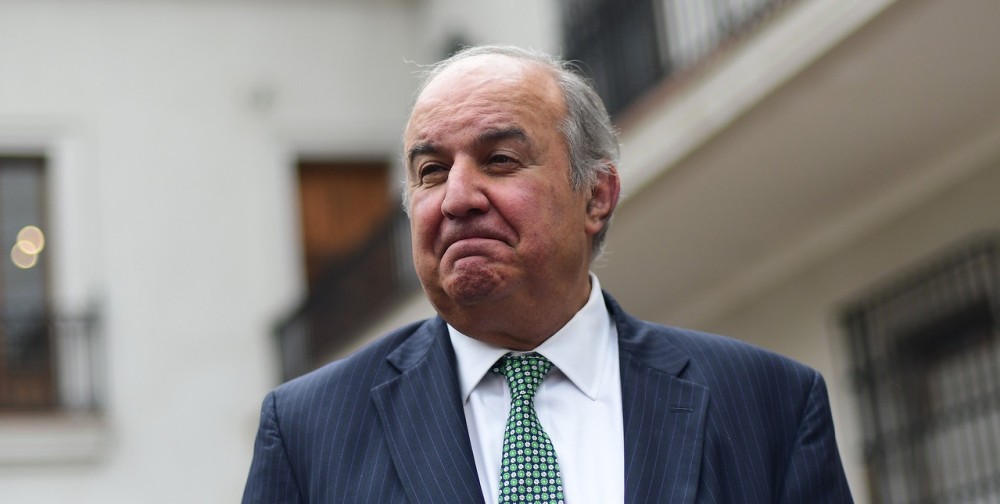 El insensible tuit de exintendente Luis Mayol donde se burló del abuso a menores: indignó en redes