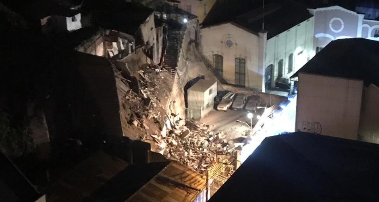 Dramático relato de vecinos al momento del derrumbe en Valparaíso