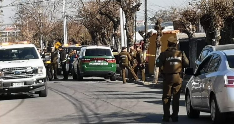 Mujer muere apuñalada en La Florida: podría tratarse de un femicidio