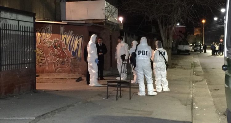Identifican a los cinco muertos en Puente Alto: tirador realizó alrededor de 70 disparos