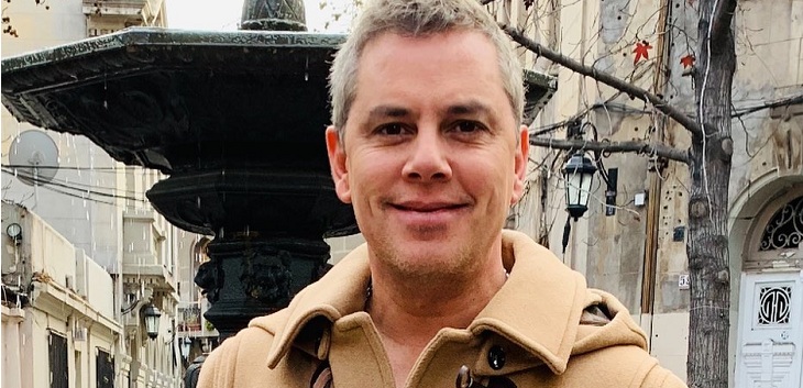 Pequeña hija de José Miguel Viñuela enamoró a las redes sociales con tierna e hipnotizante sonrisa