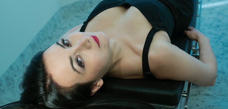 daniela md cantante y doctora