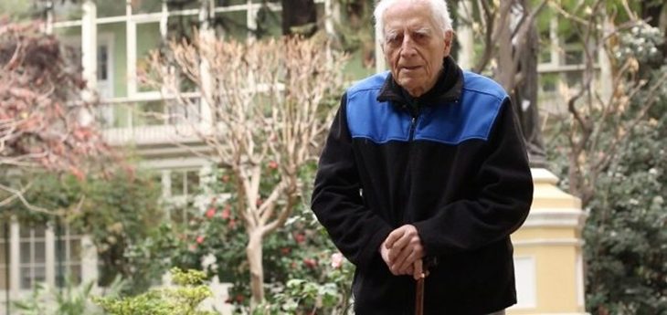 A sus 102 años murió el sacerdote jesuita José 'Pepe' Aldunate: era conocido como 