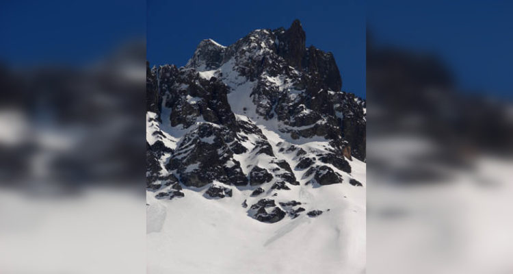 Encuentran cuerpo de excursionista desaparecido tras avalancha en Los Andes: trabajan en su rescate