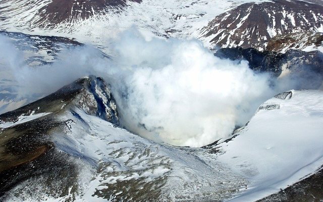 Declaran Alerta Naranja en Volcán Copahue tras serie de sismos de alta energía
