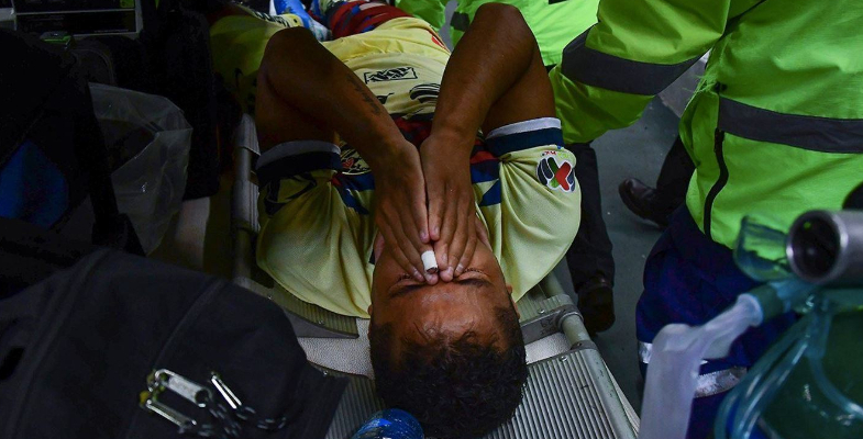 Giovani Dos Santos terminó con horrible corte en su pierna tras recibir brutal patada en México