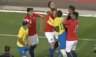 La 'Roja' y Brasil se pelearon en partido sub23 que no tuvo nada de amistoso