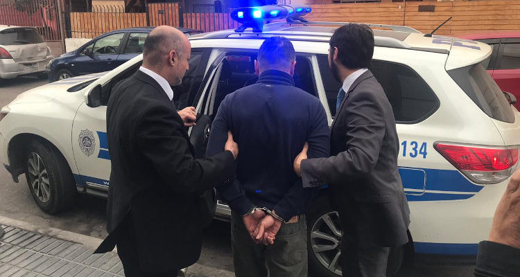 Detienen a hombre acusado de abusar sexualmente de sus 3 hijos: los amenazaba con matar a su mamá