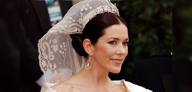 La ejemplar técnica de la princesa Mary de Dinamarca para ahorrar en ropa y ayudar al planeta