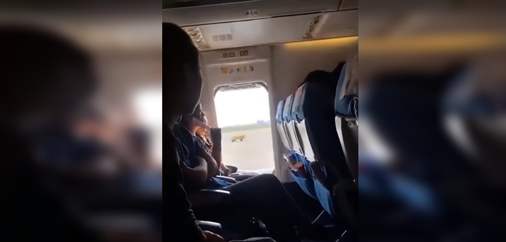 Mujer abre puerta de emergencia de un avión porque "necesitaba aire fresco"