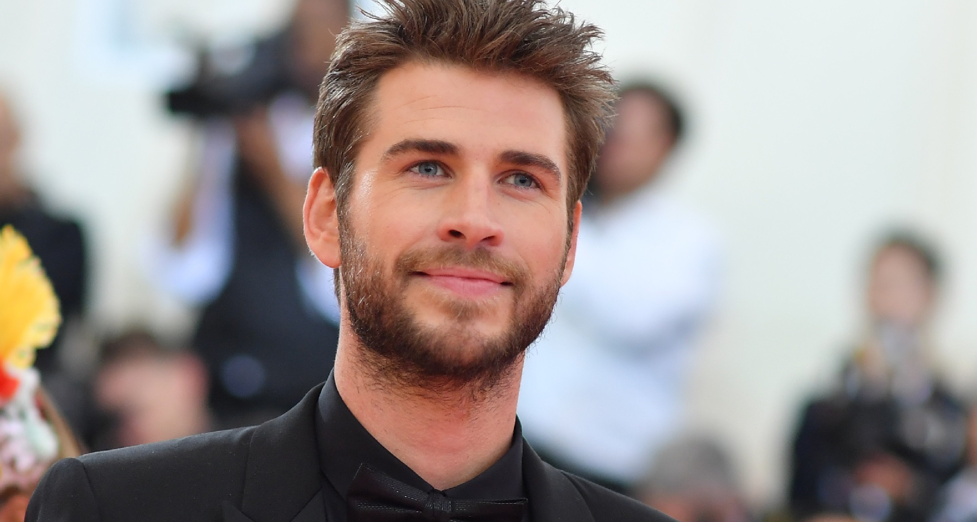 Tras quiebre con Miley Cyrus: Liam Hemsworth fue fotografiado con su nueva pareja, Maddison Brown