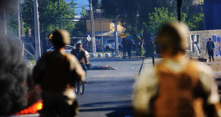 Murió hombre baleado en su rostro por comerciante en medio de saqueos en Puente Alto