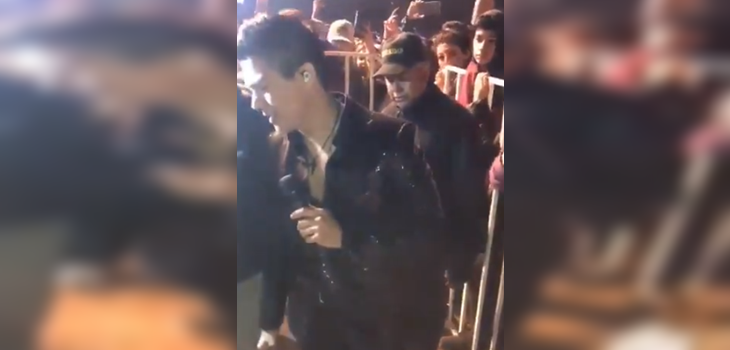 Video muestra el momento justo en que a Américo le roban su anillo de matrimonio en un show
