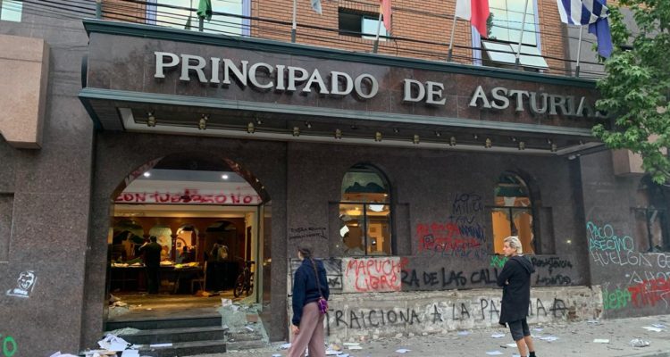 Hotel Principado de Asturias de Providencia fue saqueado: 