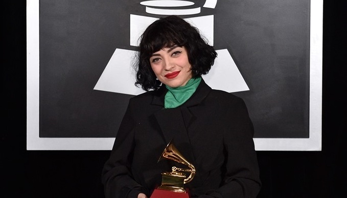 Mon Laferte ganó Latin Grammy al Mejor Álbum de Música Alternativa