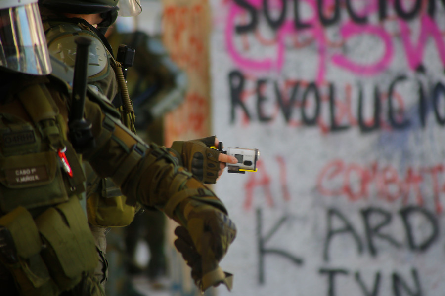 Francia rehúsa dar asesoramiento a Chile sobre métodos para mantener el orden público