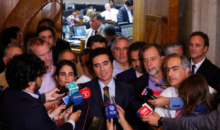 Acuerdos en transporte, medicamentos y pensión básica solidaria