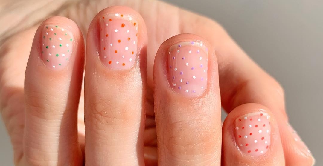 Las uñas cortas vuelven a ser tendencia y estos son los sencillos diseños que puedes lucir