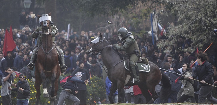 carabineros caballo protestas