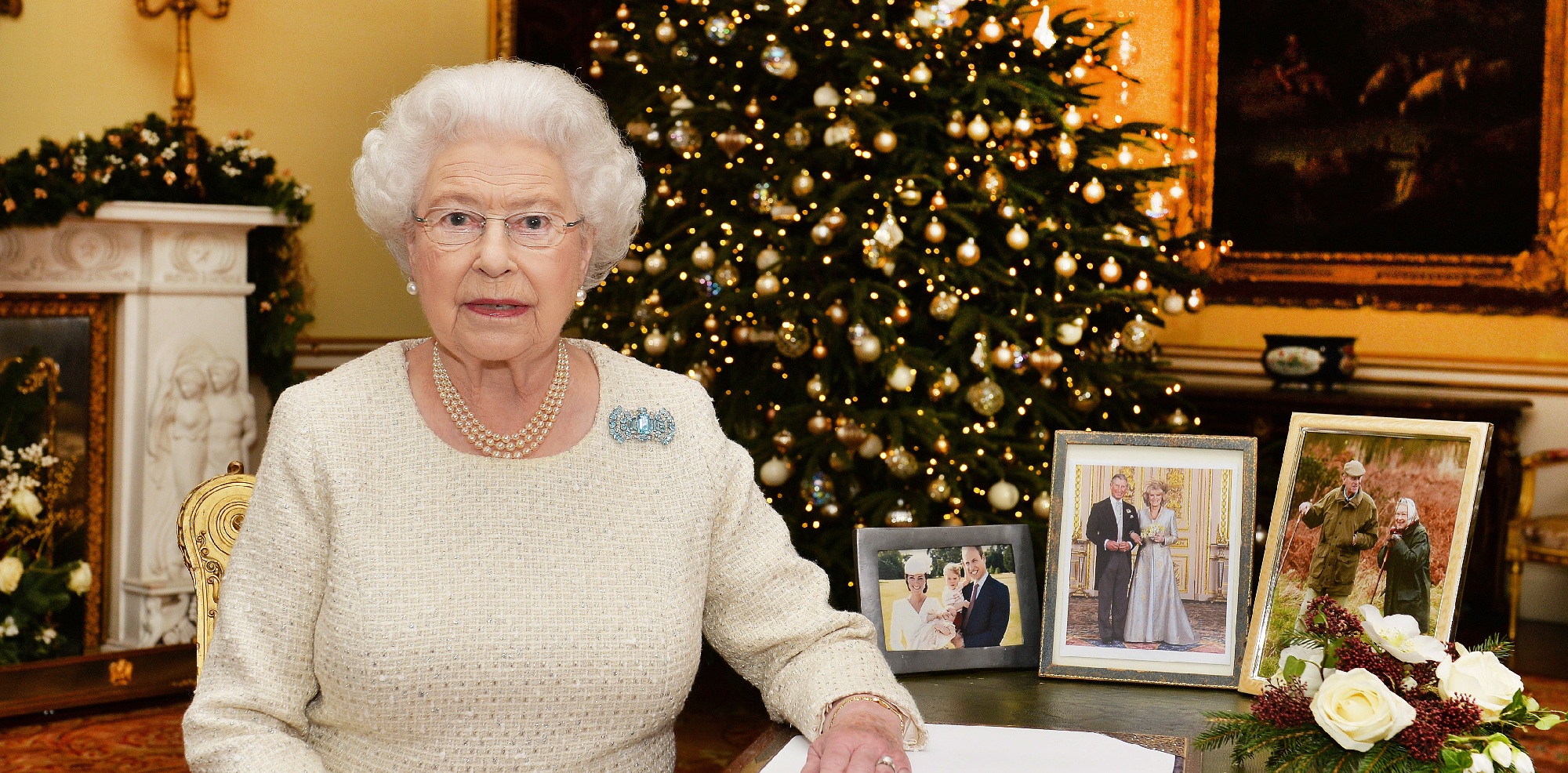 La reina Isabel II le regala esto a sus empleados para Navidad: gasta más de $30 millones en ellos