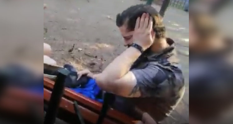 Gabriel Boric sufrió funa: fue increpado por manifestantes en parque de Santiago