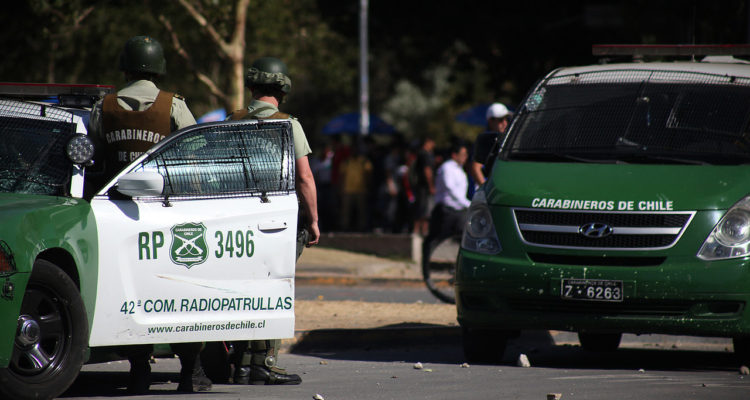 Carabineros entrega cifras de detenidos y heridos a 50 días del inicio de estallido social