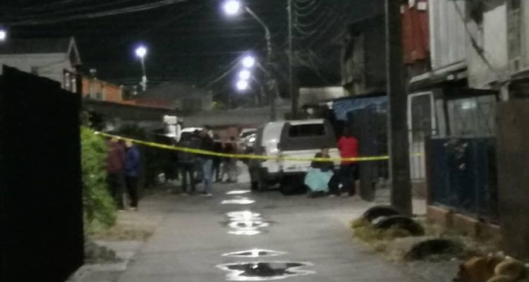 Hombre muere en Coronel en confusa situación: fue baleado por desconocidos en su propia casa