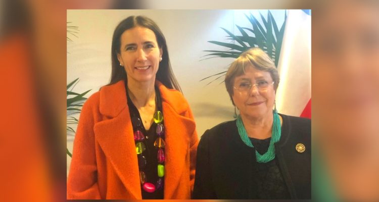 Ministra Schmidt sostuvo reunión privada con Michelle Bachelet durante la COP25 en Madrid