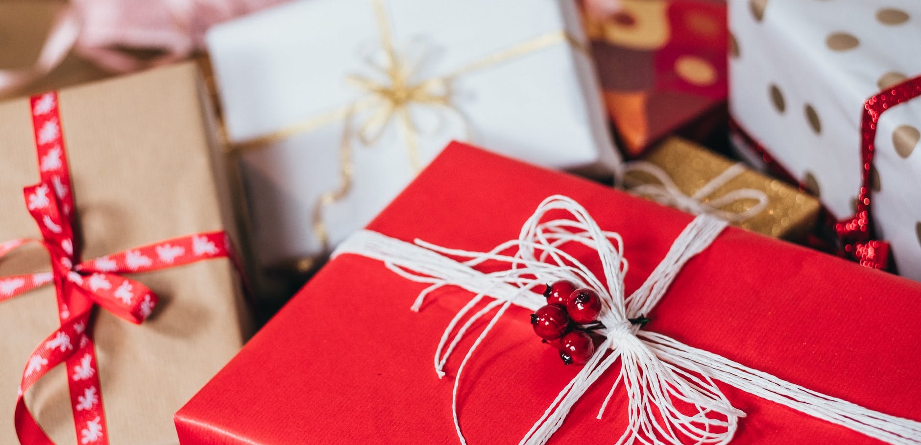 A pocos días de Navidad: consejos que te ayudarán a realizar compras y regalos de forma consciente