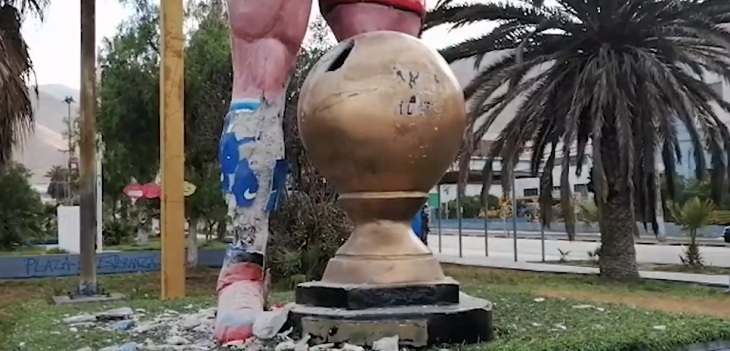 alexis sanchez estatua tocopilla