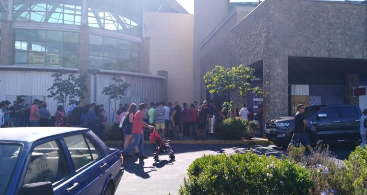 Tragedia en víspera de Año Nuevo: joven murió tras ser víctima de balacera en Mall Plaza Trébol